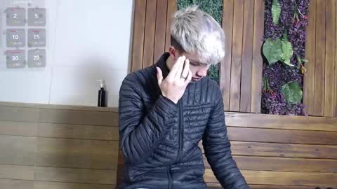 Nick  online show from November 11, 2025, 12:05 pm