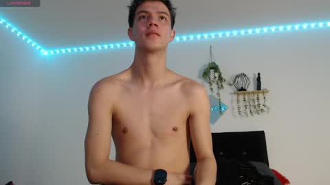 Snapshot of nick_torn chatting on May 19, 2026, 2:45 pm Nick online show from May 19, 2026, 2:45 pm