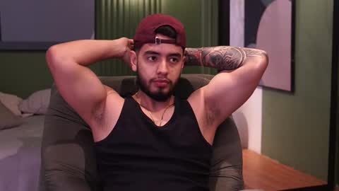 Snapshot of nick_vans chatting on September 17, 2025, 1:13 pm Jhohan online show from September 17, 2025, 1:13 pm