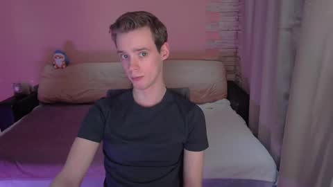 Snapshot of nickandmolly chatting on March 3, 2025, 3:31 pm nick and molly online show from March 3, 2025, 3:31 pm