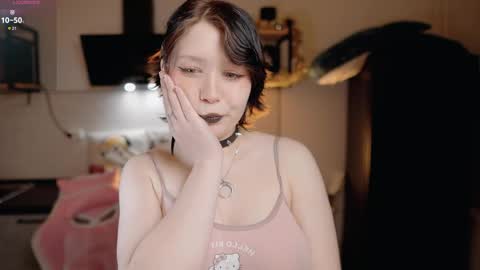 nickari_x online show from May 28, 2026, 5:38 am