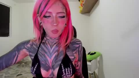Snapshot of nicki_1 chatting on July 5, 2026, 4:19 am Help me reach 100 thumbs up online show from July 5, 2026, 4:19 am
