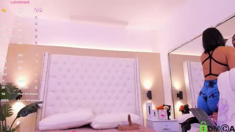 nickky online show from November 5, 2025, 1:33 pm