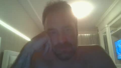 nicknut07 online show from October 28, 2025, 2:04 am