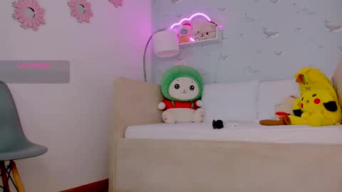 Nicolas online show from January 17, 2025, 6:44 pm