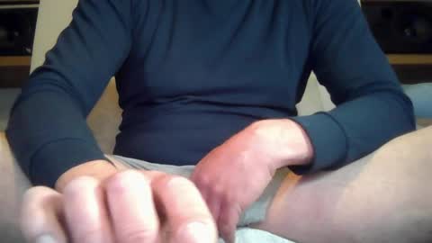 Snapshot of nickstick81 chatting on May 4, 2026, 4:03 pm Joystick online show from May 4, 2026, 4:03 pm