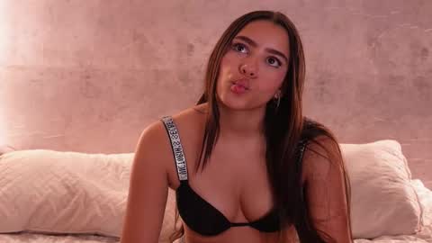 nicky and blake online show from October 27, 2025, 9:52 pm