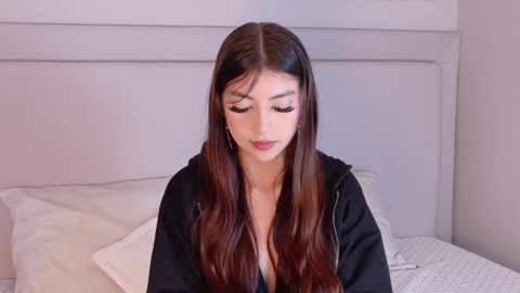 nicky_belmonth online show from February 28, 2025, 11:58 am