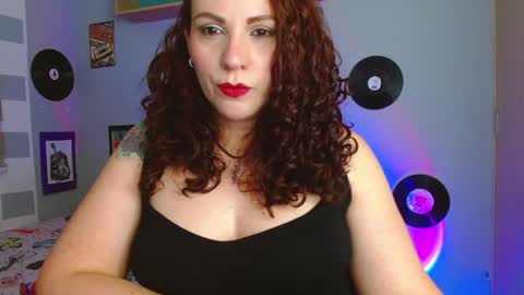 Snapshot of nicky_lucy_m chatting on December 21, 2024, 3:47 am lucy online show from December 21, 2024, 3:47 am