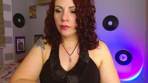 Snapshot of nicky_lucy_m chatting on December 27, 2024, 2:04 am lucy online show from December 27, 2024, 2:04 am