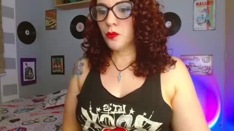 Snapshot of nicky_lucy_m chatting on February 12, 2025, 2:56 am lucy online show from February 12, 2025, 2:56 am