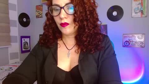 Snapshot of nicky_lucy_m chatting on February 13, 2025, 10:43 pm lucy online show from February 13, 2025, 10:43 pm