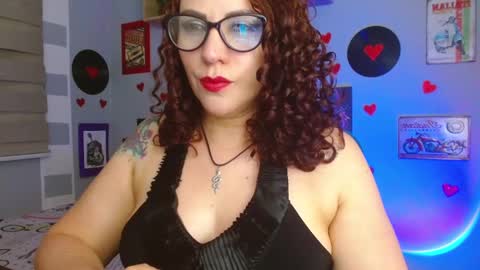 Snapshot of nicky_lucy_m chatting on February 16, 2025, 2:53 am lucy online show from February 16, 2025, 2:53 am