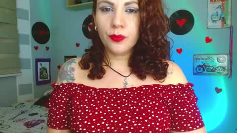 Snapshot of nicky_lucy_m chatting on February 26, 2025, 6:15 am lucy online show from February 26, 2025, 6:15 am