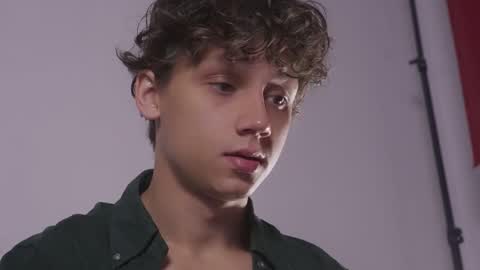 Nicky Neal online show from September 17, 2025, 11:34 am