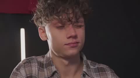 Nicky Neal online show from October 5, 2025, 12:42 am