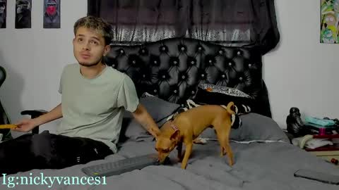 nicky online show from March 31, 2026, 9:04 pm