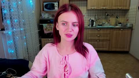 Snapshot of nicky_weekends chatting on December 22, 2024, 6:04 pm Nicky Weekends online show from December 22, 2024, 6:04 pm