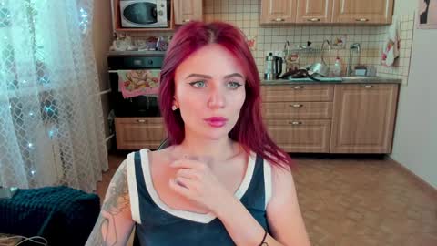 Snapshot of nicky_weekends chatting on December 24, 2024, 9:06 am Nicky Weekends online show from December 24, 2024, 9:06 am