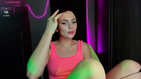 Snapshot of nicky_weekends chatting on September 14, 2025, 1:27 am Nicky Weekends online show from September 14, 2025, 1:27 am