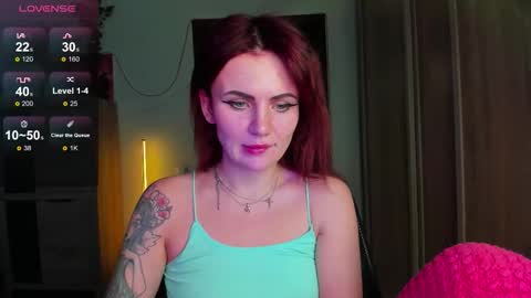 Snapshot of nicky_weekends chatting on September 20, 2025, 1:28 am Nicky Weekends online show from September 20, 2025, 1:28 am