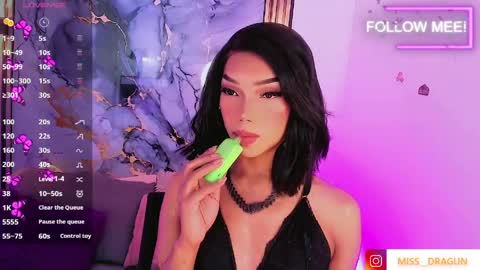 Snapshot of nickynoa chatting on May 4, 2026, 9:55 pm Nicky online show from May 4, 2026, 9:55 pm