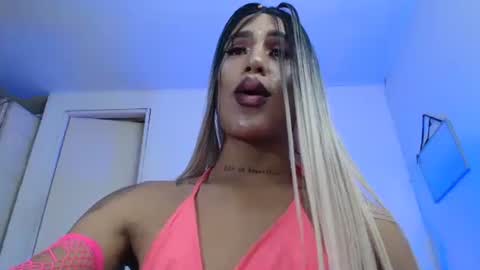 Snapshot of nico_hoot chatting on December 21, 2024, 9:15 pm sammy hoot online show from December 21, 2024, 9:15 pm