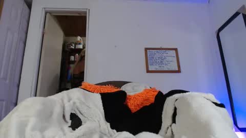 Snapshot of nico_hoot chatting on February 8, 2025, 3:10 pm sammy hoot online show from February 8, 2025, 3:10 pm