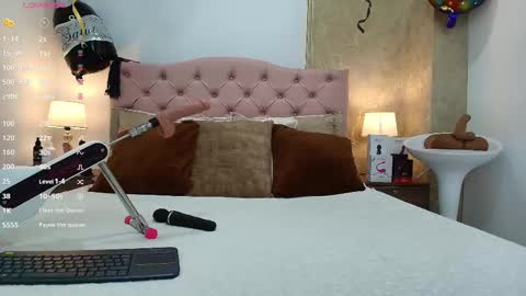 Nicol Alvarez online show from March 9, 2025, 3:32 am