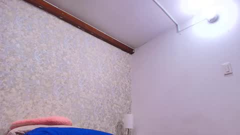 Nicol online show from November 1, 2025, 7:16 pm