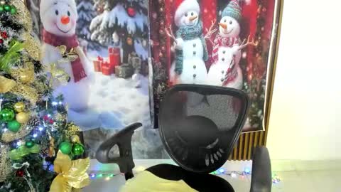 Snapshot of nicol_jone chatting on November 30, 2025, 8:35 pm Nicol sanchez online show from November 30, 2025, 8:35 pm