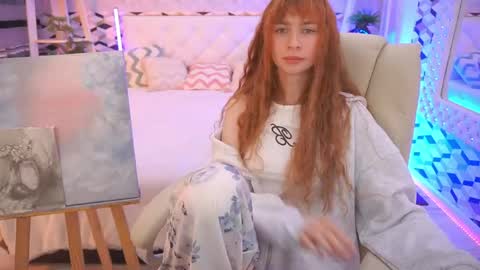 Nicol Moonn online show from June 3, 2026, 7:44 am