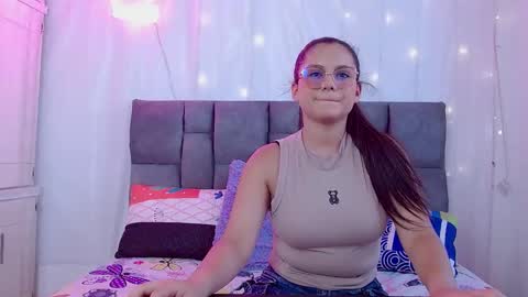 nicol online show from October 1, 2025, 8:04 pm