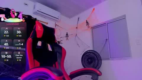 Nicol online show from November 2, 2025, 3:53 am