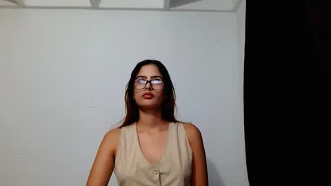 Snapshot of nicol_xx1 chatting on March 16, 2026, 10:30 am Nicol online show from March 16, 2026, 10:30 am