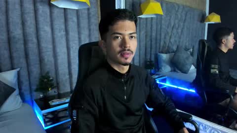 Nicolai online show from December 21, 2025, 12:01 pm