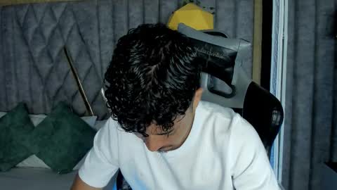 Nicolai online show from March 12, 2026, 12:33 pm