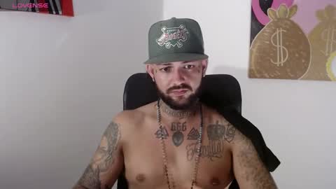 nicolas online show from January 28, 2025, 4:18 am