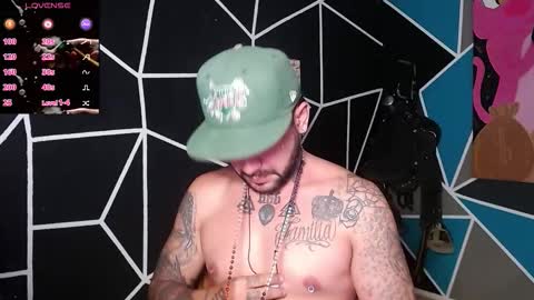 nicolas online show from November 20, 2025, 12:27 pm