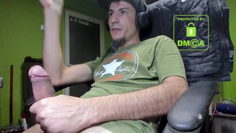 Snapshot of nicolasguy chatting on January 14, 2025, 6:13 am L. Nicolas online show from January 14, 2025, 6:13 am