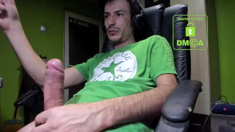 Snapshot of nicolasguy chatting on February 4, 2025, 4:59 am L. Nicolas online show from February 4, 2025, 4:59 am