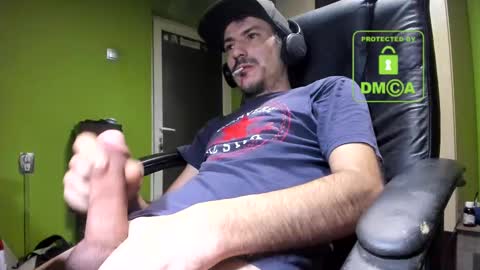 Snapshot of nicolasguy chatting on February 13, 2025, 4:43 am L. Nicolas online show from February 13, 2025, 4:43 am