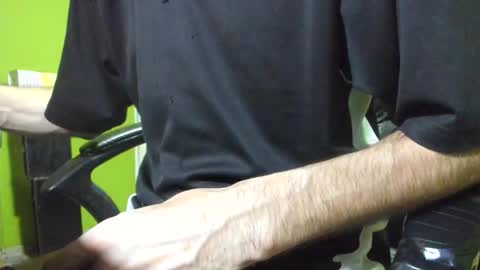 L. Nicolas online show from February 7, 2026, 8:18 am