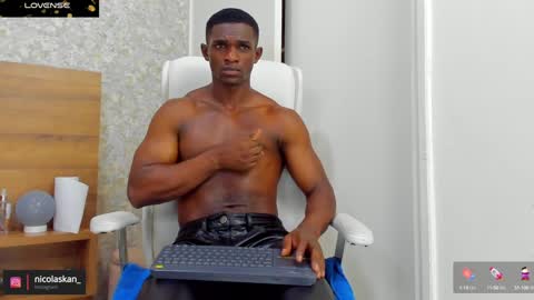 Snapshot of nicolaskan chatting on December 7, 2024, 4:58 pm Nicolas online show from December 7, 2024, 4:58 pm