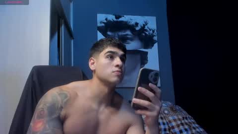 Snapshot of nicolasmuscle chatting on May 10, 2026, 8:47 pm Andres online show from May 10, 2026, 8:47 pm