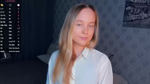 Nicoletta online show from September 25, 2025, 6:00 pm