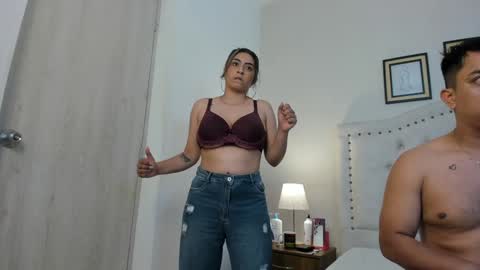 Nicole  Adam online show from December 19, 2024, 4:35 pm