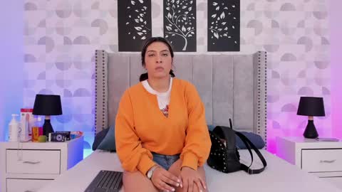 Nicole  Adam online show from January 28, 2025, 1:05 pm