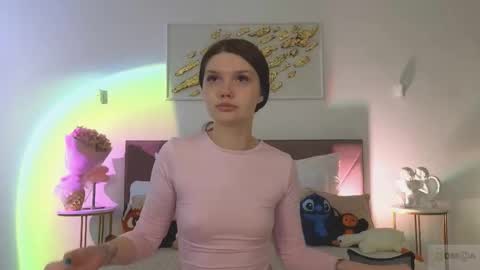 Nicole online show from February 1, 2026, 9:02 pm