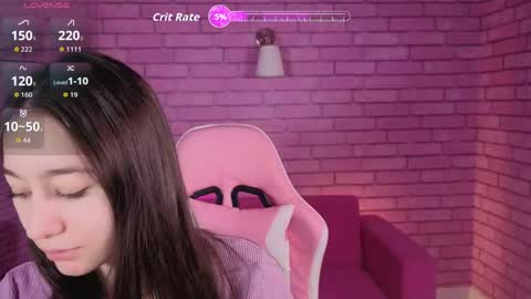 Nicole online show from April 18, 2026, 1:20 am